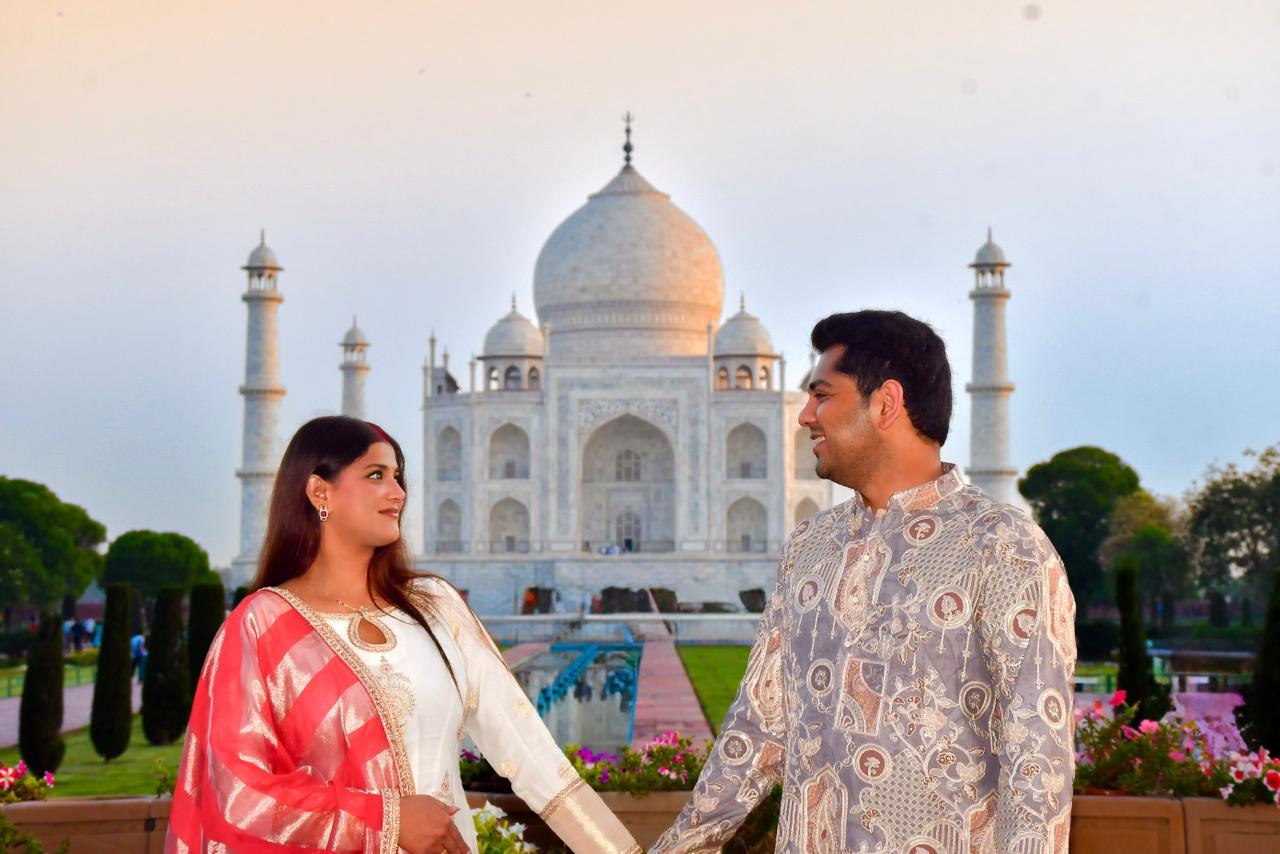 Taj mahal, Agra Fort, Fatehpur Sikri Private Tour From Delhi by Car