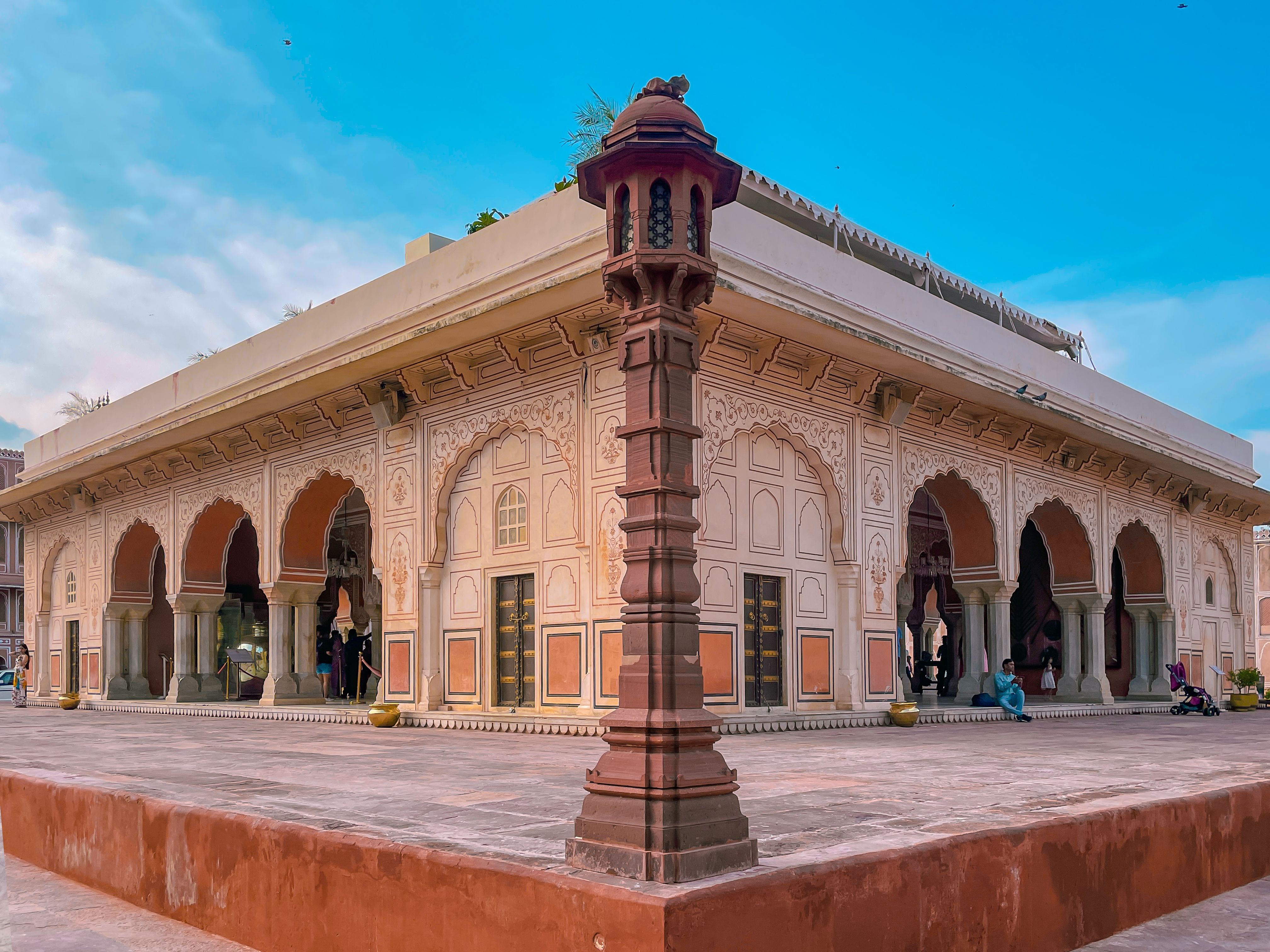 Jaipur Heritage City Tour – Forts, Palaces & Bazaars